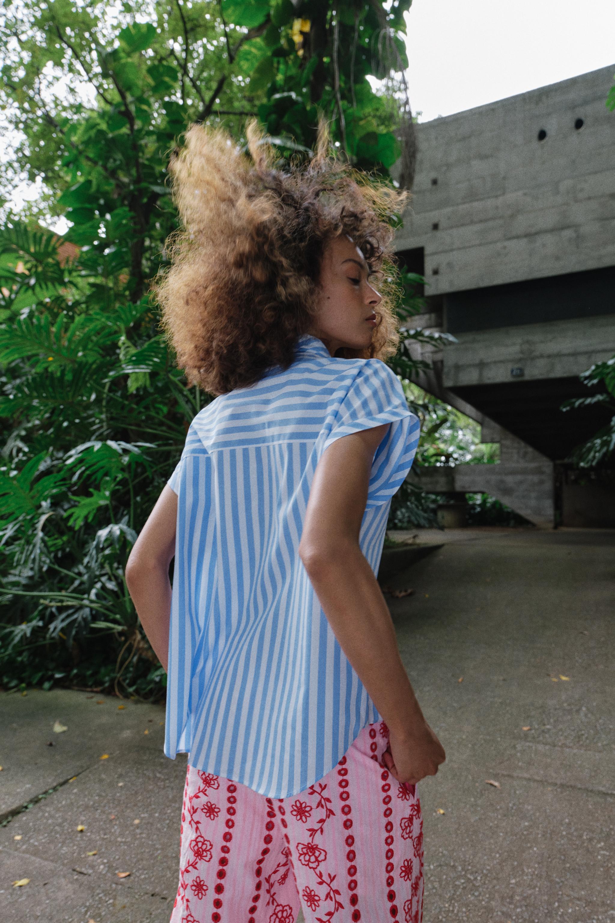 BOW NECK STRIPED SHIRT